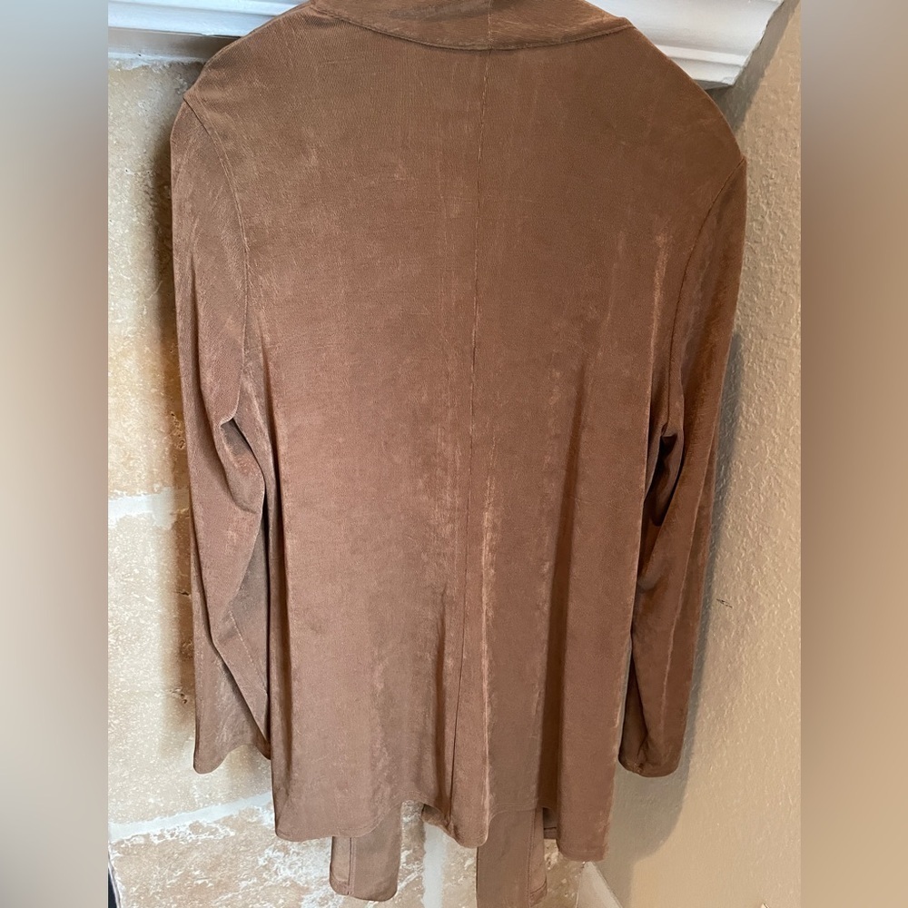 NWT Chico’s Travelers Women’s longline tie cardigan deep rum caramel SZ 8-10 - Picture 2 of 10